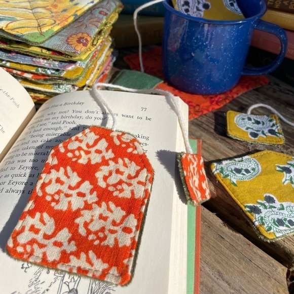 Teabag Quilted Bookmark + Set of 4 Quilted Random Boho Print Coaster Mug Rugs - Picture 5 of 10